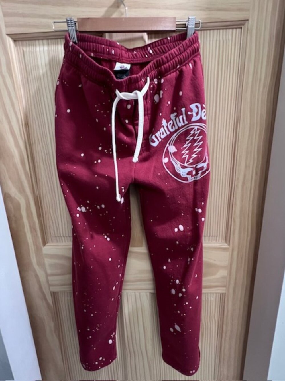MAD‎ MACHINE Red sweatpants GRATEFUL DEAD graphic Mens Sm. paint splatter design